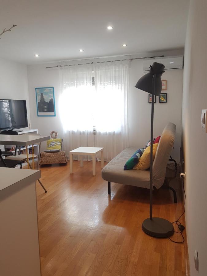 Chic Apartment Zagreb Exteriör bild